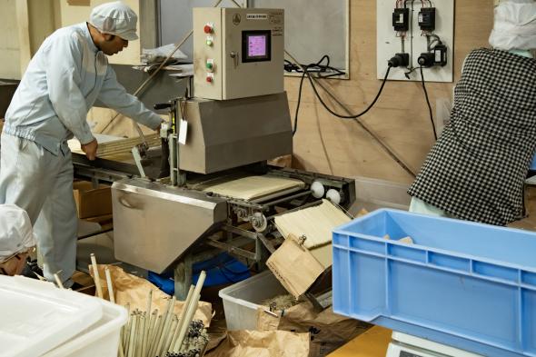 多くの種類の商品を作り出す、五島うどんの代表格「ますだ製麺」の工場見学-1